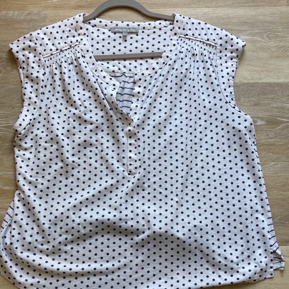 Stitch Fix - Daniel Rainn Abrienne Split neck linen blend top-XL